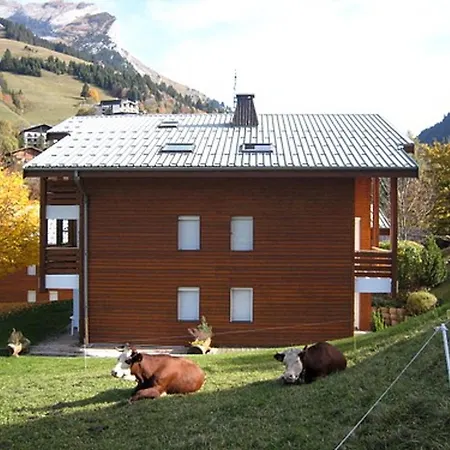 Avec Balcon Et Parking Couvert, Proche Telemix Et Pistes, A - Fr-1-459-61 Daire